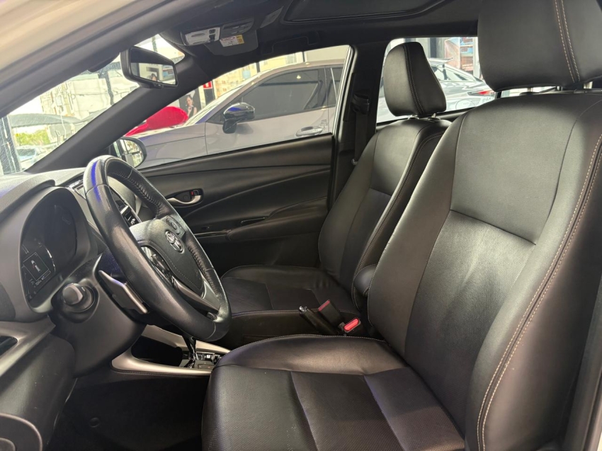 toyota yaris 1.5 16v flex sedan xls connect multidrive 5p automatico 20208