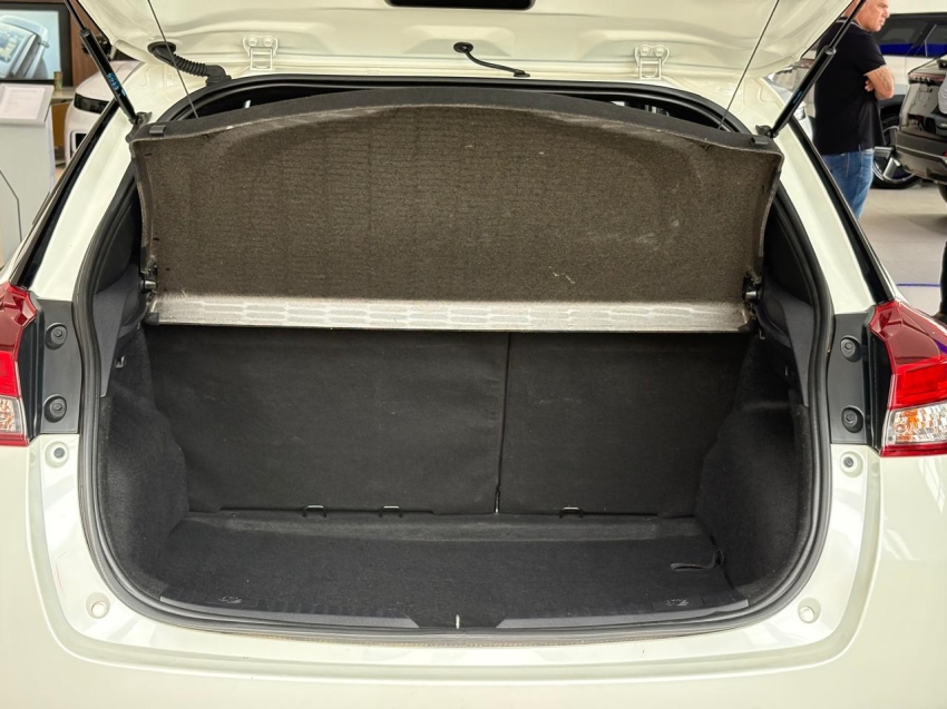 toyota yaris 1.5 16v flex sedan xls connect multidrive 5p automatico 202015