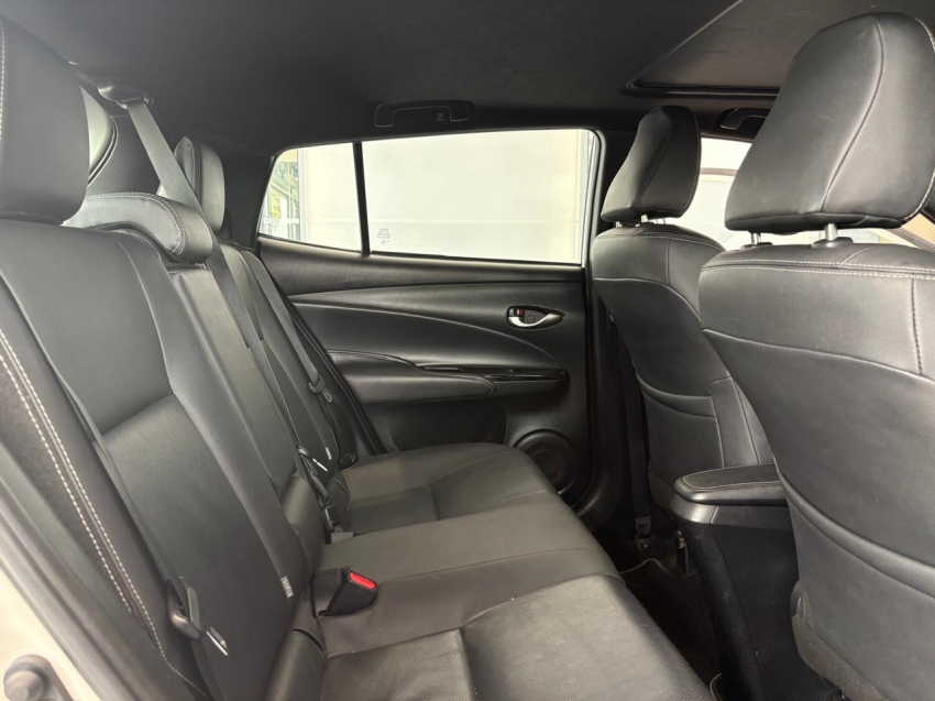 toyota yaris 1.5 16v flex sedan xls connect multidrive 5p automatico 202014