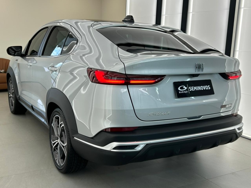 fiat fastback 1.3 turbo 270 flex limited edition at6 4p automatico 20243