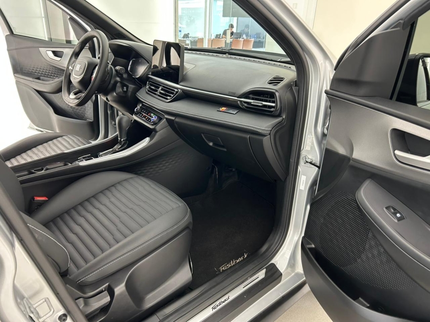 fiat fastback 1.3 turbo 270 flex limited edition at6 4p automatico 202410