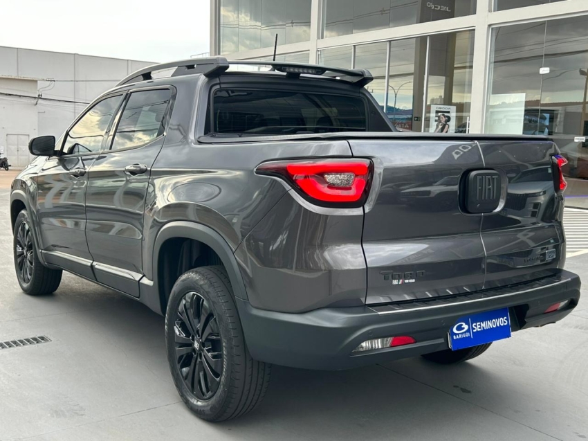 fiat toro 1.3 turbo 270 flex volcano at6 4p automatico 20233