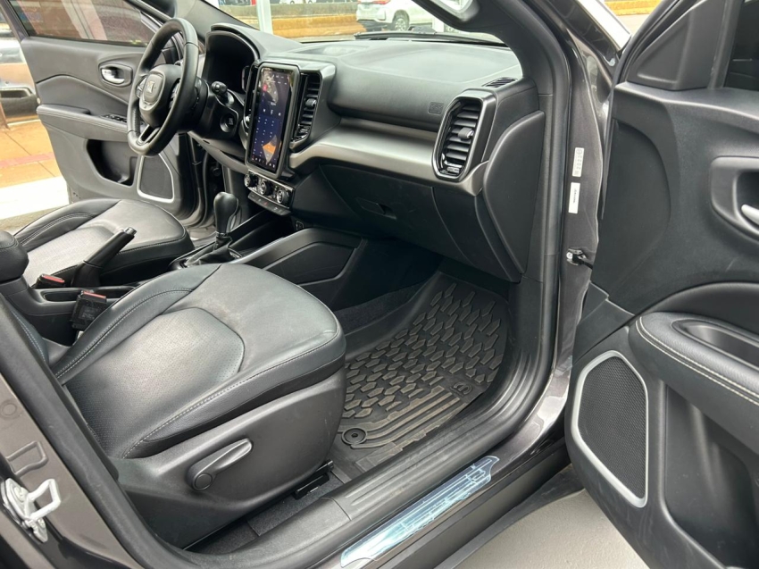 fiat toro 1.3 turbo 270 flex volcano at6 4p automatico 20239