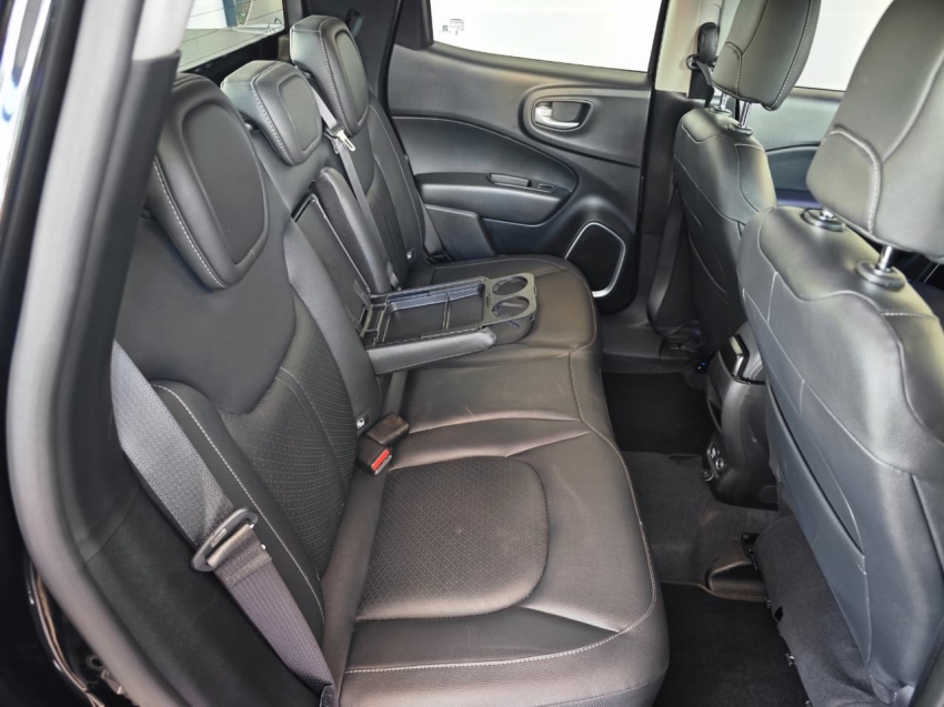 fiat toro 1.3 turbo 270 flex volcano at6 4p automatico 202411