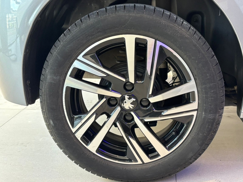 peugeot 208 1.0 turbo 200 flex griffe cvt 4p automatico 202412