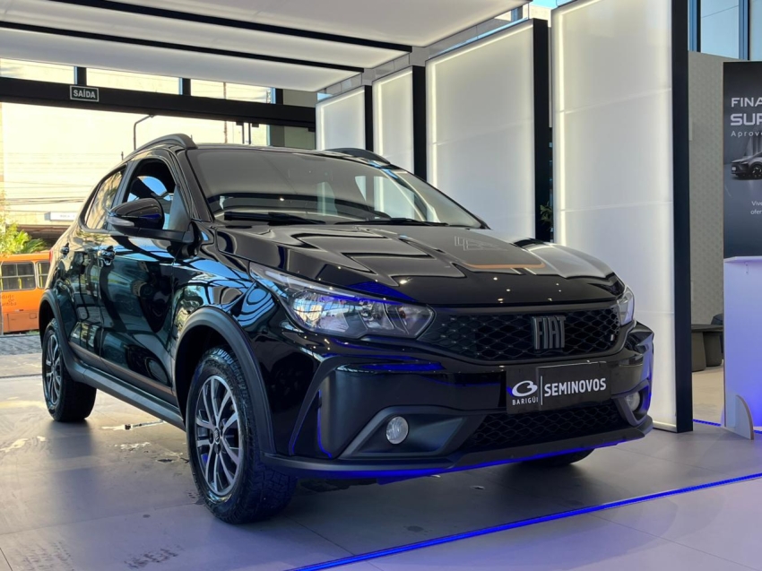 fiat argo 1.3 firefly flex trekking cvt 4p automatico 2025