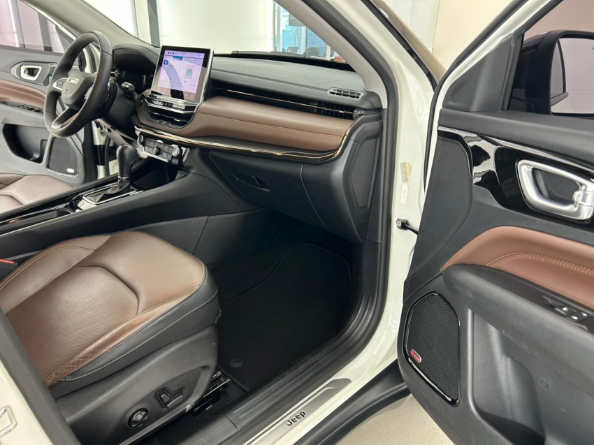 jeep compass 1.3 t270 turbo flex limited at6 4p automatico 20229