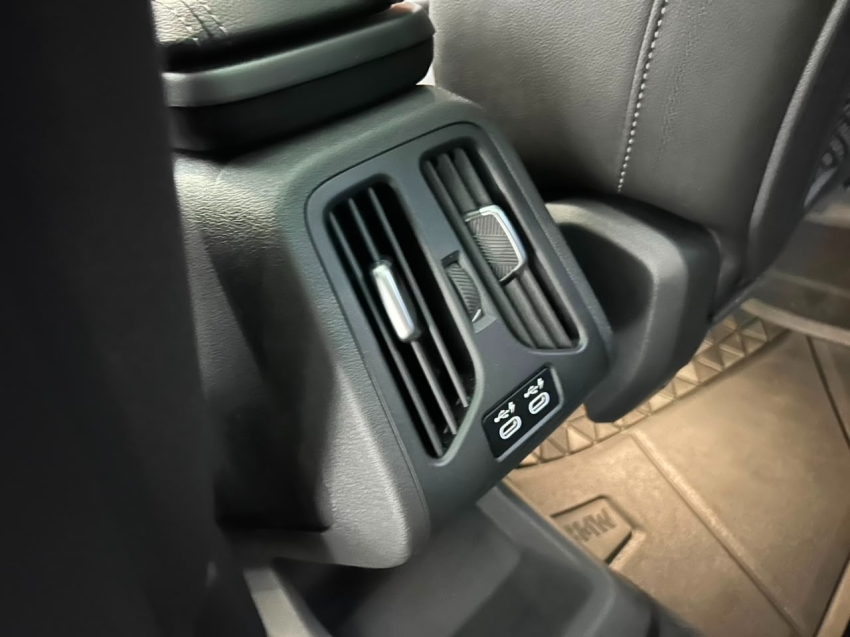 bmw x1 2.0 16v turbo gasolina sdrive20i x-line steptronic flex 4p automatico 202319