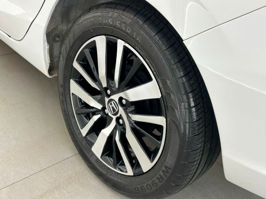 honda city 1.5 i-vtec flex hatch touring cvt 4p automatico 20226