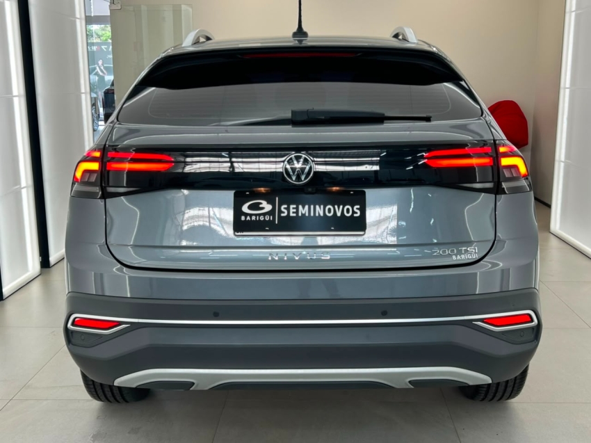 volkswagen nivus 1.0 200 tsi total flex highline automatico 4p 20234