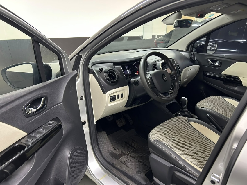 renault captur 1.6 16v sce flex intense x-tronic 4p automatico 20197