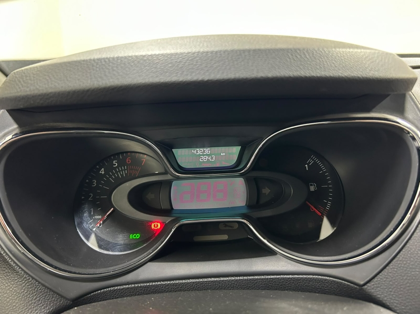 renault captur 1.6 16v sce flex intense x-tronic 4p automatico 201911
