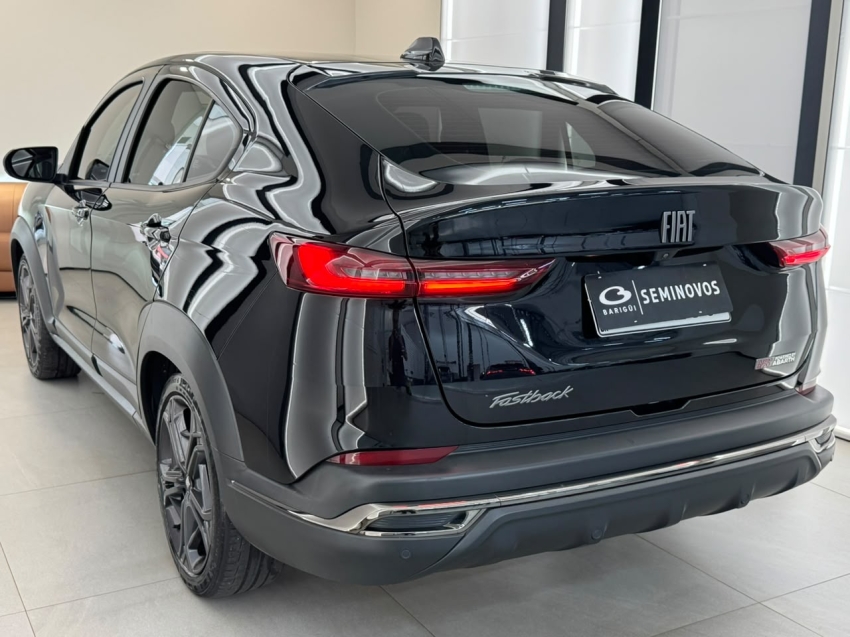 fiat fastback 1.3 turbo 270 flex limited edition at6 4p automatico 20233