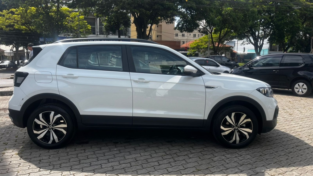 volkswagen t-cross 1.0 200 tsi total flex comfortline automatico 4p 20233