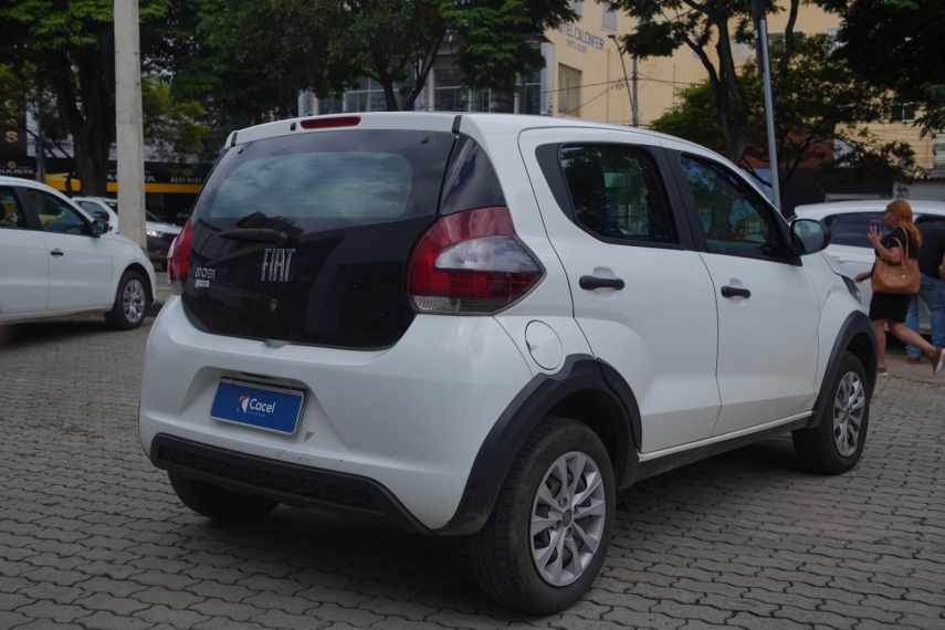 fiat mobi 1.0 evo flex like. manual 4p 20234