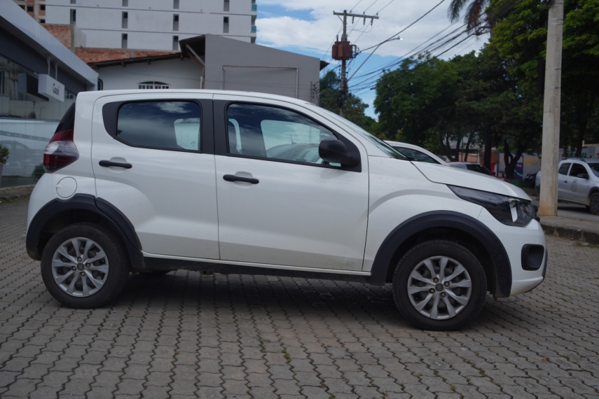 fiat mobi 1.0 evo flex like. manual 4p 20233