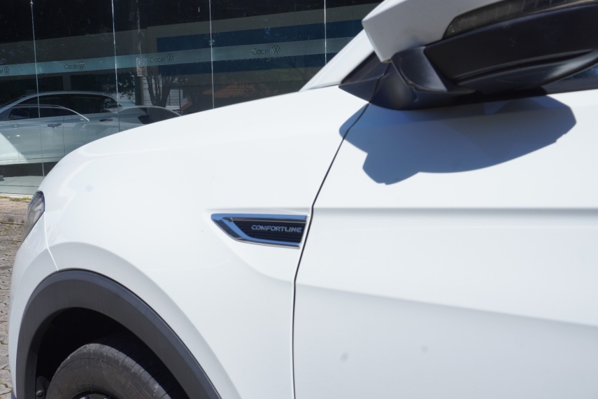 volkswagen t-cross 1.0 200 tsi total flex comfortline automatico 4p 20235