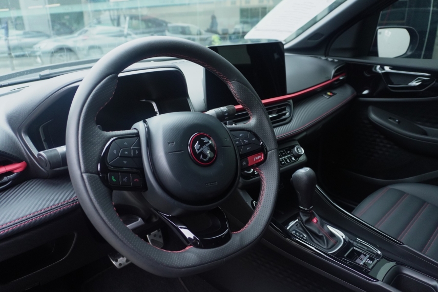 fiat fastback 1.3 turbo 270 flex abarth at6 4p automatico 20257