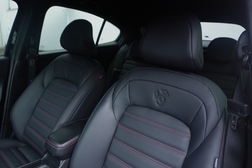 fiat fastback 1.3 turbo 270 flex abarth at6 4p automatico 20256