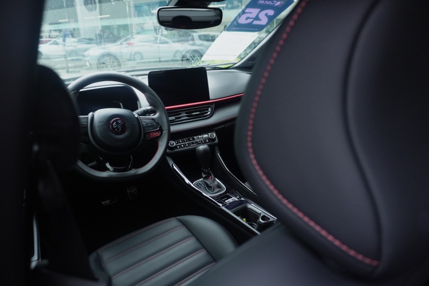 fiat fastback 1.3 turbo 270 flex abarth at6 4p automatico 20255