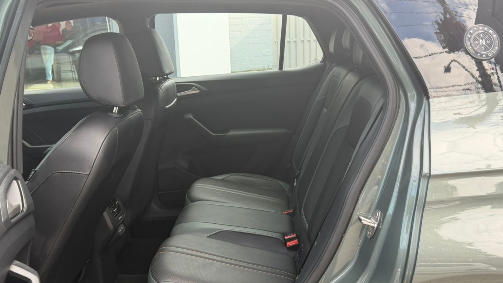 volkswagen t-cross 1.4 250 tsi total flex extreme automatico 4p 202614
