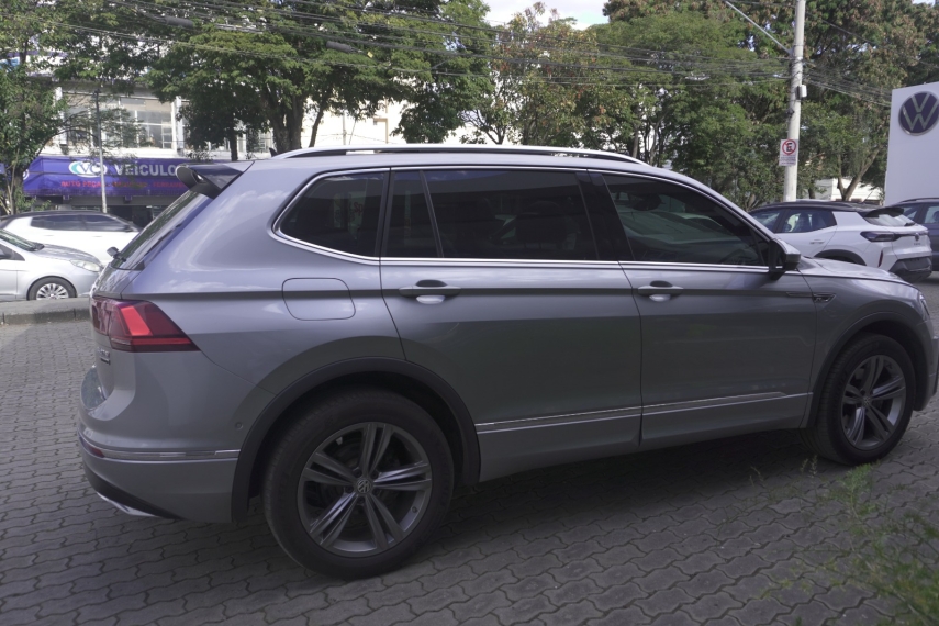 volkswagen tiguan 2.0 350 tsi gasolina allspace r-line 4motion dsg 4p automatico 20213