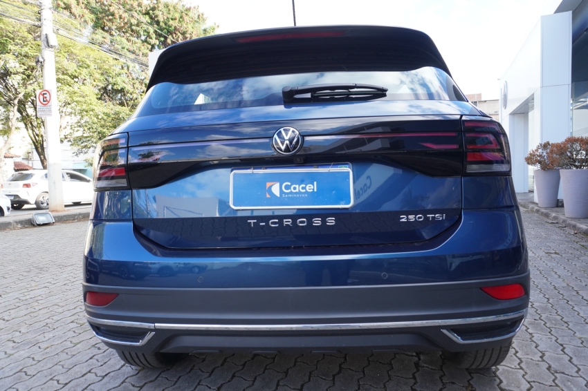 volkswagen t-cross 1.4 250 tsi total flex highline automatico 4p 20235