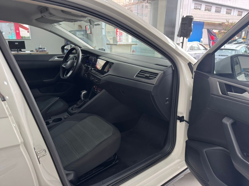 volkswagen nivus 1.0 200 tsi total flex comfortline automatico 4p 202410