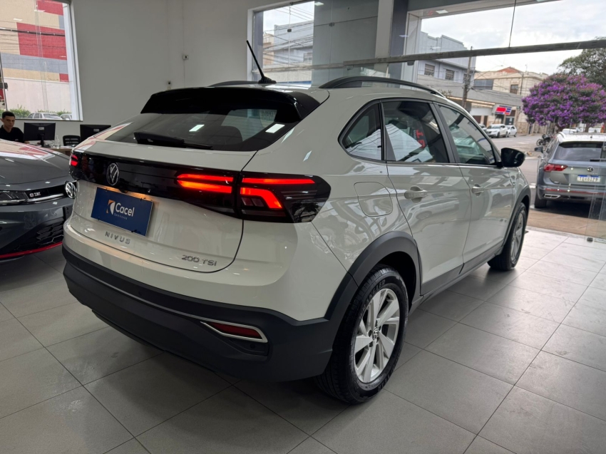 volkswagen nivus 1.0 200 tsi total flex comfortline automatico 4p 20247