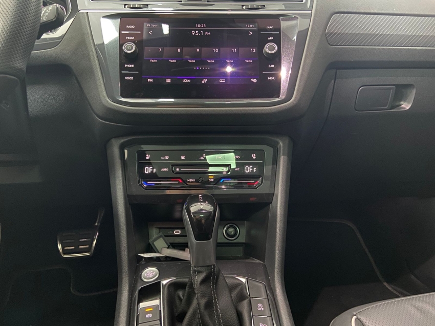 volkswagen tiguan 2.0 300 tsi gasolina allspace r-line automatico flex 4p 202510