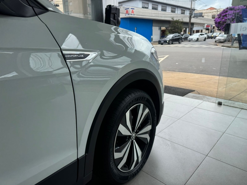 volkswagen t-cross 1.0 200 tsi total flex comfortline automatico 4p 20237