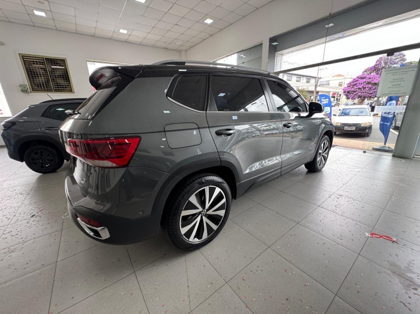 volkswagen taos 1.4 250 tsi total flex highline automatico 4p 20237