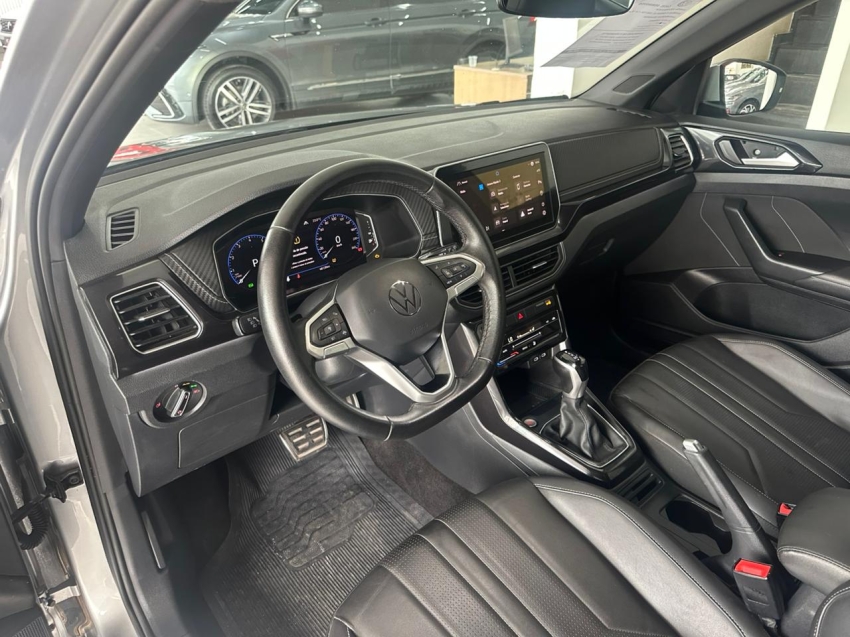 volkswagen t-cross 1.4 250 tsi total flex highline automatico 4p 202512
