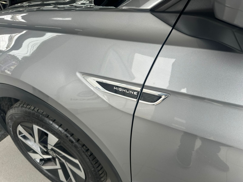 volkswagen t-cross 1.4 250 tsi total flex highline automatico 4p 202520