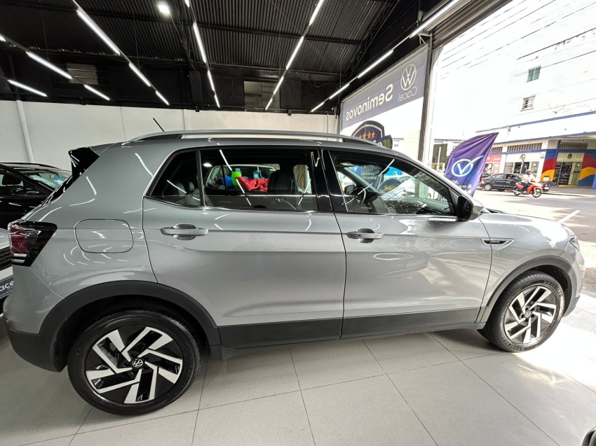 volkswagen t-cross 1.4 250 tsi total flex highline automatico 4p 20255