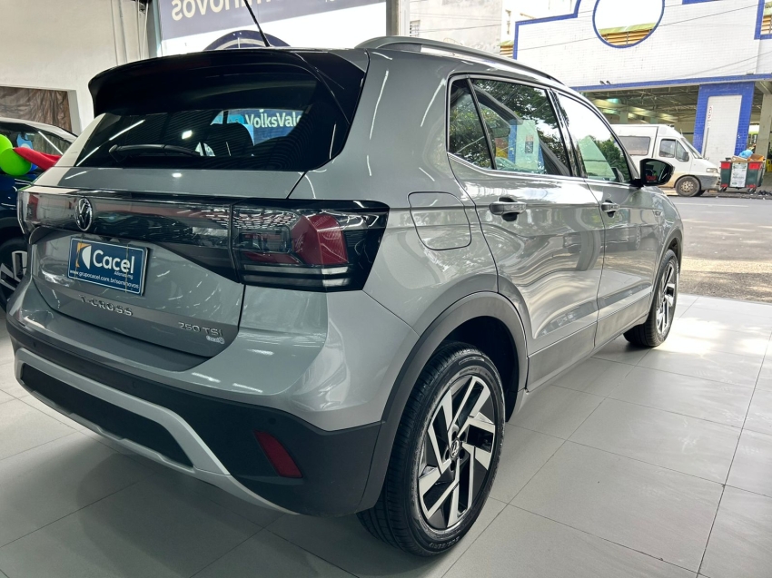volkswagen t-cross 1.4 250 tsi total flex highline automatico 4p 20257