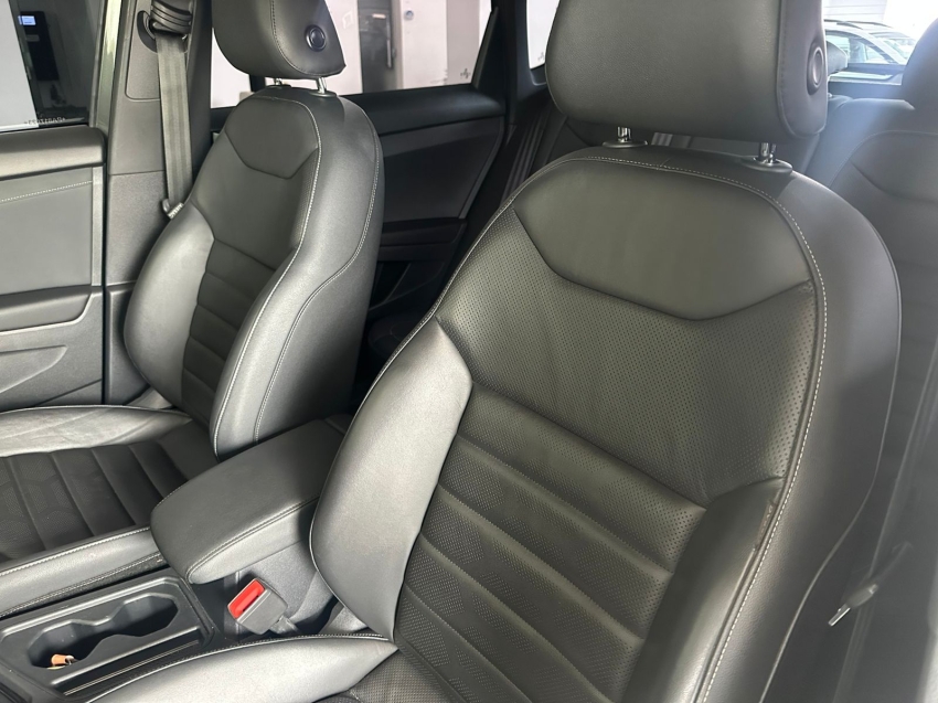 volkswagen taos 1.4 250 tsi total flex highline automatico 4p 202319