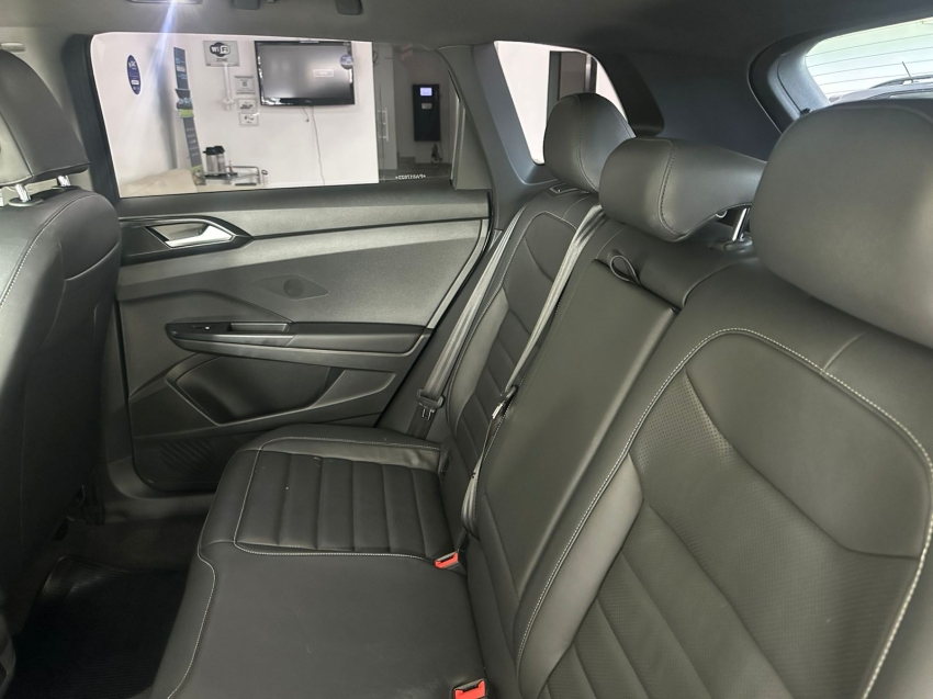 volkswagen taos 1.4 250 tsi total flex highline automatico 4p 202321