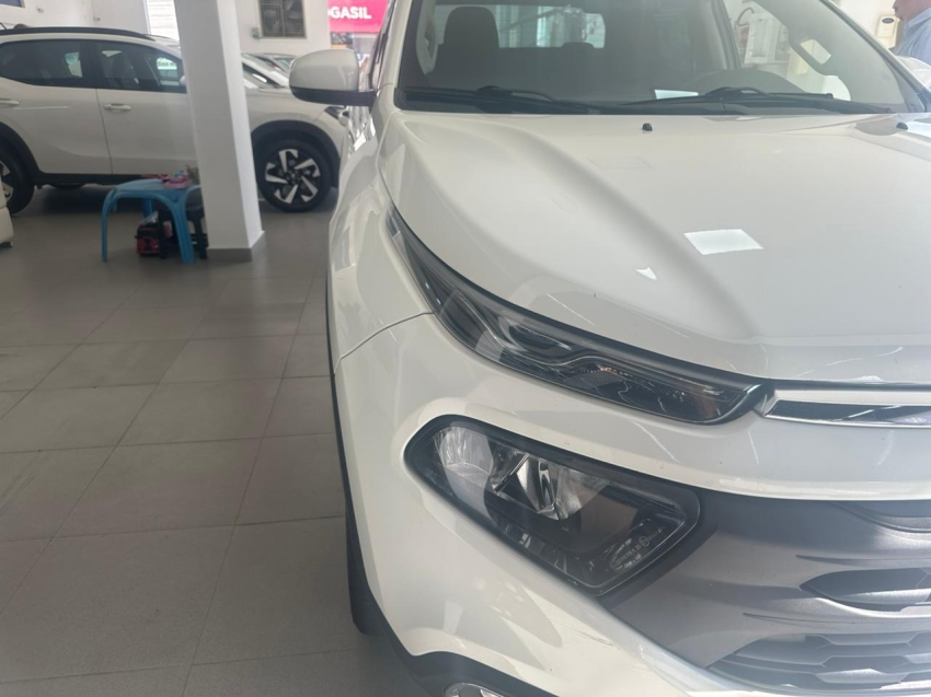 fiat toro 2.0 16v turbo diesel freedom 4wd at9 4p automatico 202119