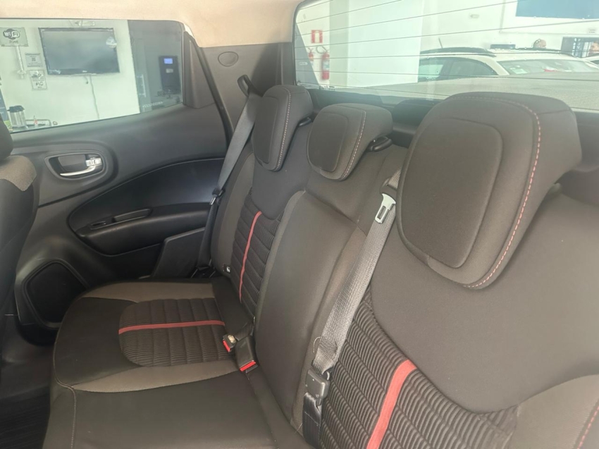 fiat toro 2.0 16v turbo diesel freedom 4wd at9 4p automatico 202110