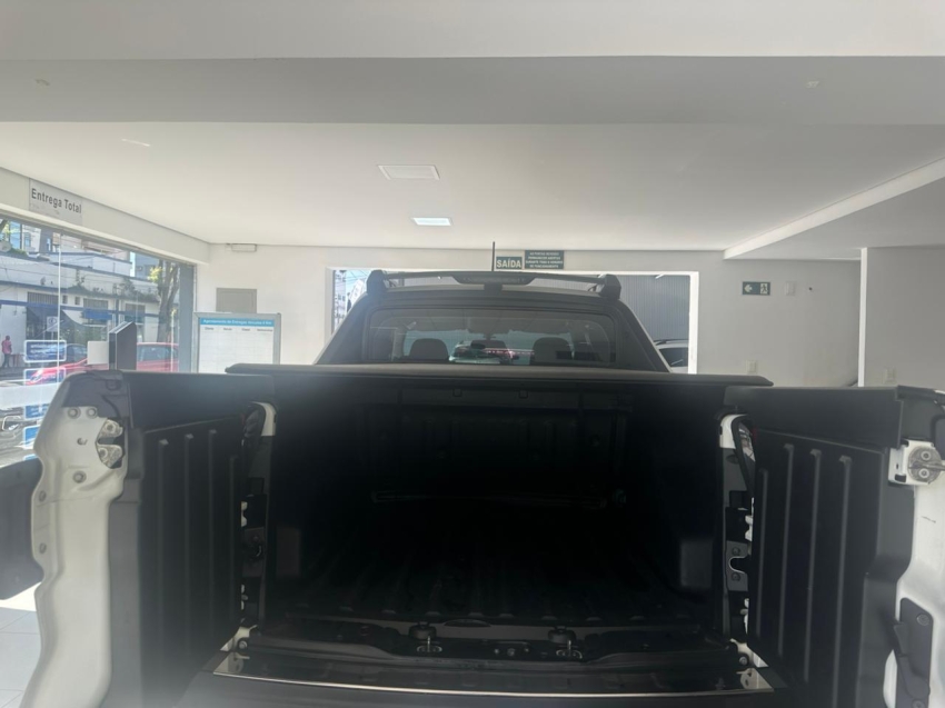 fiat toro 2.0 16v turbo diesel freedom 4wd at9 4p automatico 202117