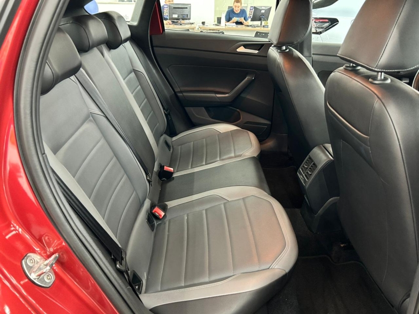 volkswagen nivus 1.0 200 tsi total flex highline automatico 4p 202413