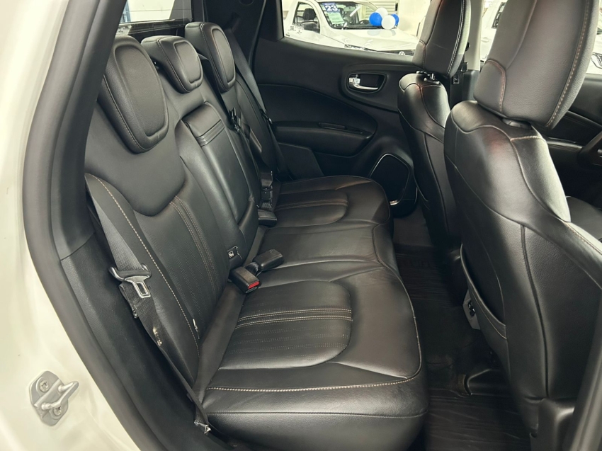 fiat toro 2.0 16v turbo diesel volcano 4wd at9 4p automatico 202012