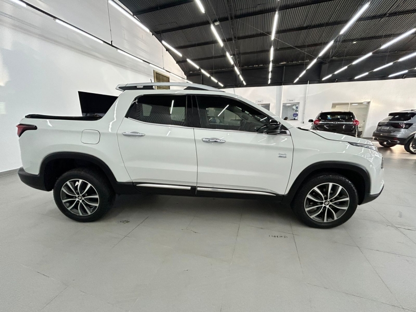 fiat toro 2.0 16v turbo diesel volcano 4wd at9 4p automatico 20205