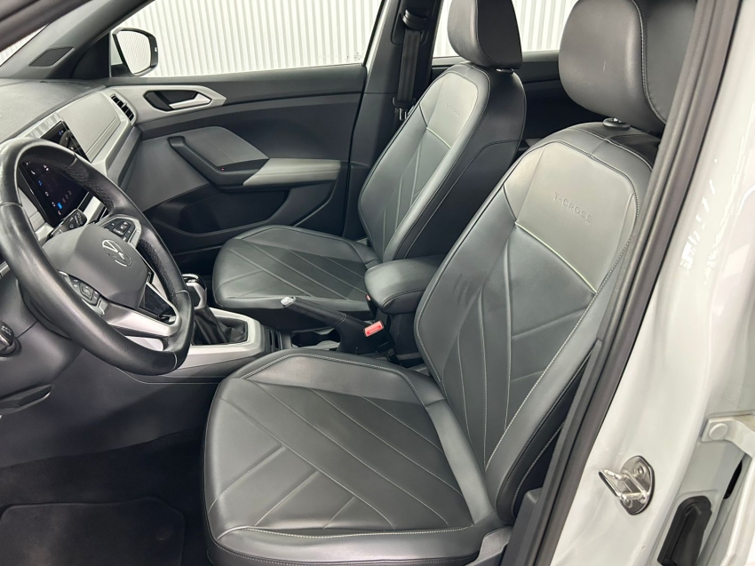 volkswagen t-cross 1.0 200 tsi total flex comfortline automatico 4p 202516