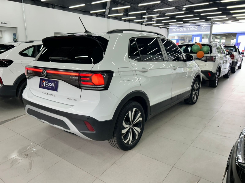 volkswagen t-cross 1.0 200 tsi total flex comfortline automatico 4p 20256