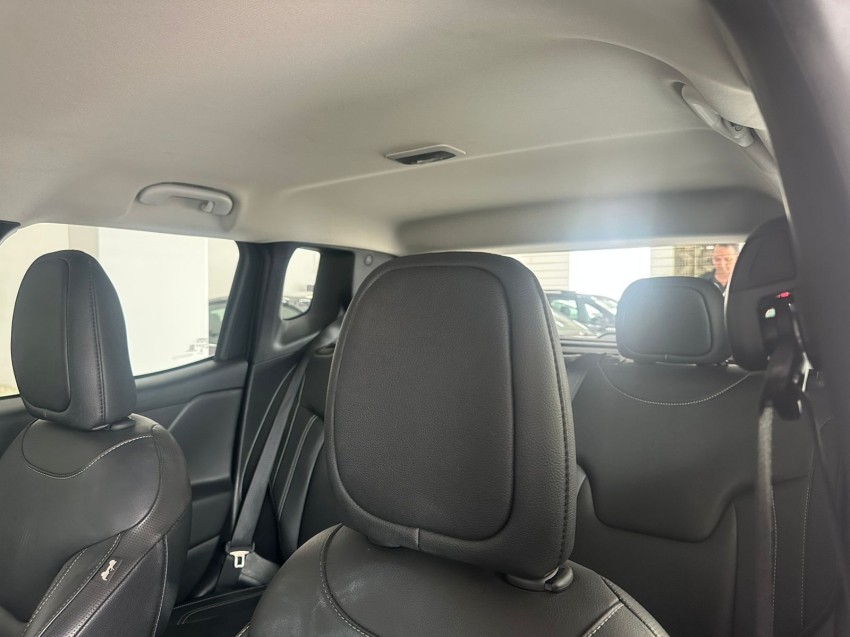 jeep renegade 1.3 t270 turbo flex longitude at6 4p automatico 202516