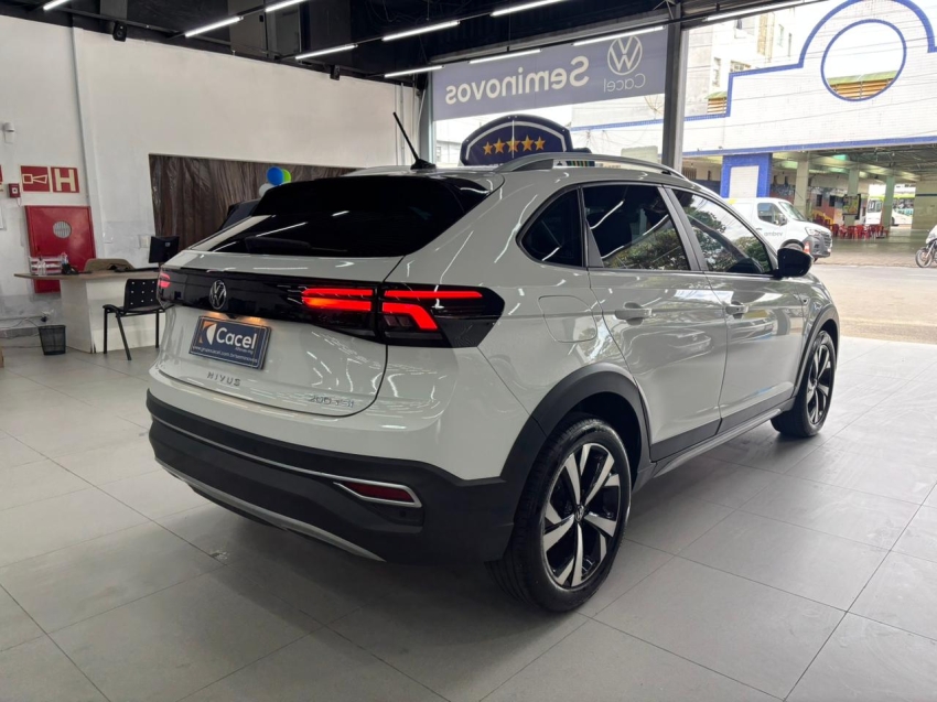 volkswagen nivus 1.0 200 tsi total flex highline automatico 4p 20243