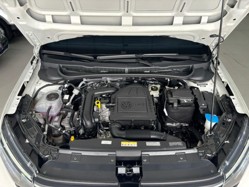 volkswagen nivus 1.0 200 tsi total flex highline automatico 4p 202414