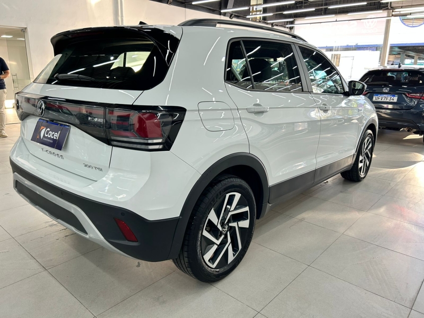 volkswagen t-cross 1.0 200 tsi total flex comfortline automatico 4p 20256